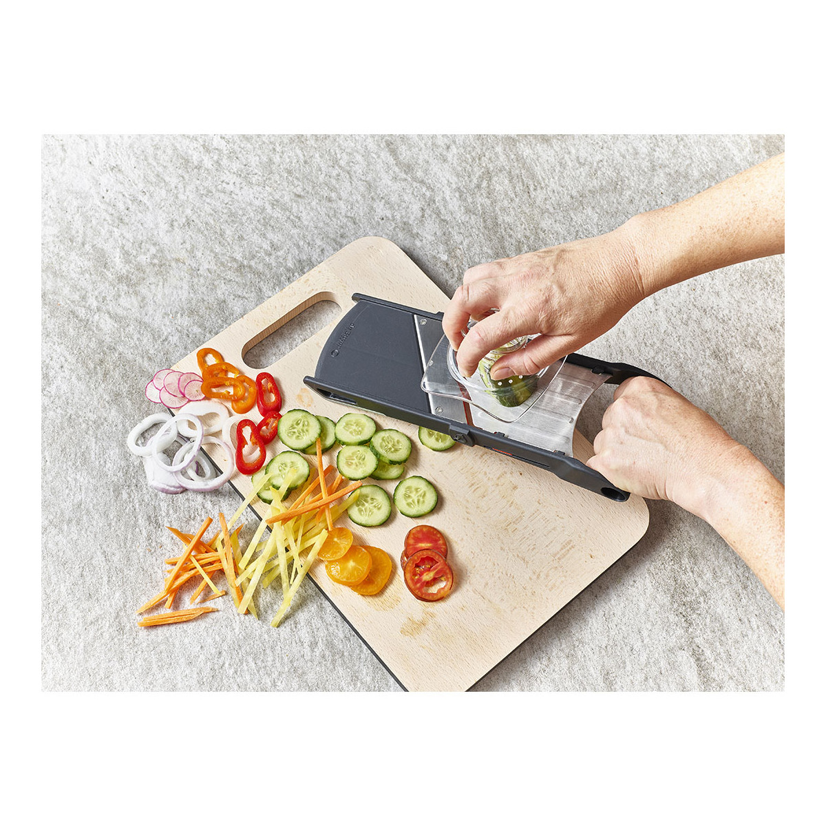 Mandolines de cuisine professionnelles et coupes légumes – De Buyer