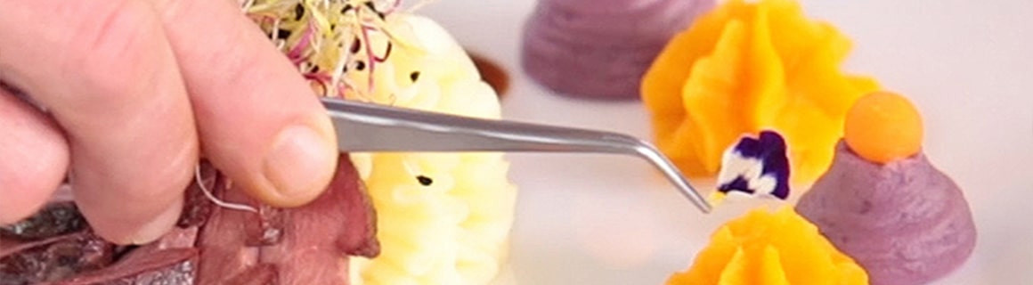 Pinces et brochettes