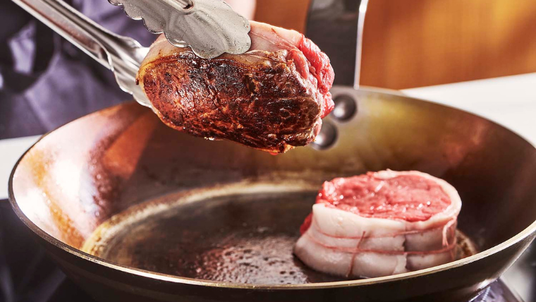 Steel cooking: mastering the Maillard reaction like a chef.