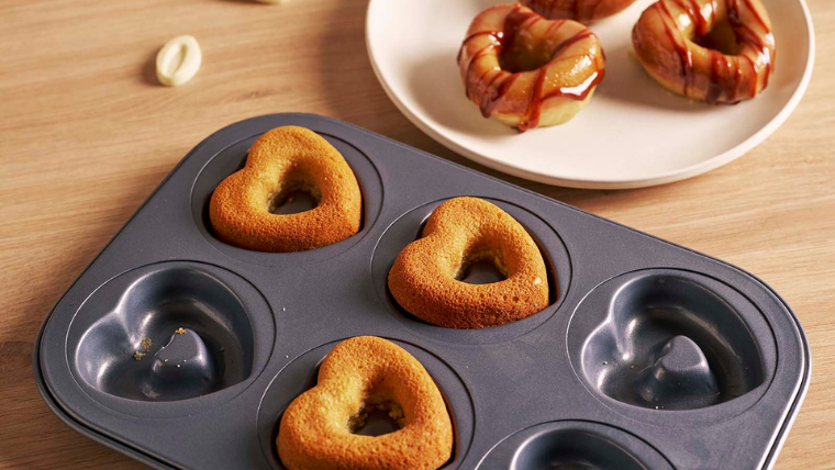 Donuts avec glaçage Chocolat Blanc et Caramel