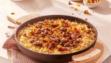Saffron Rice with Mango and Dried Fruits